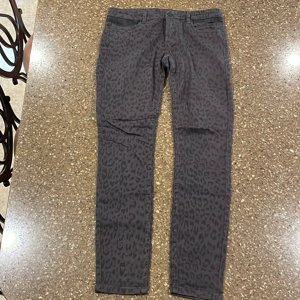Blank NYC Denim Jeans Grey Black Leopard 28